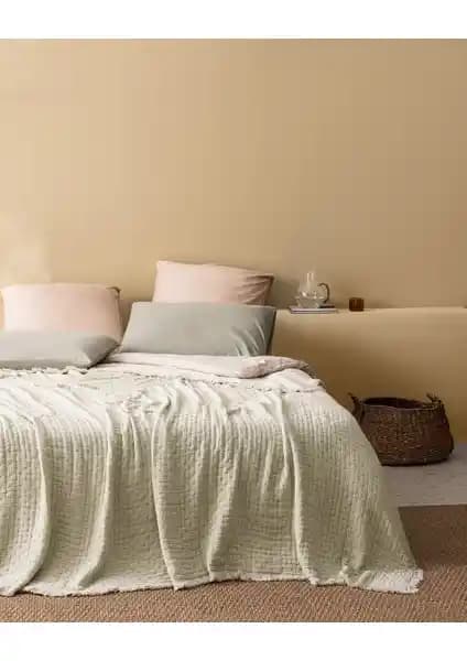 Madame Coco Grania Haki Çift Kişilik Pamuklu Yatak Örtüsü Modern Tasarım ve Dayanıklılık