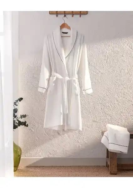 Madame Coco Jack Şalyaka Unisex Bornoz Seti: Yüksek Kalite ve Şıklık Sunan Konforlu Banyo Giyim