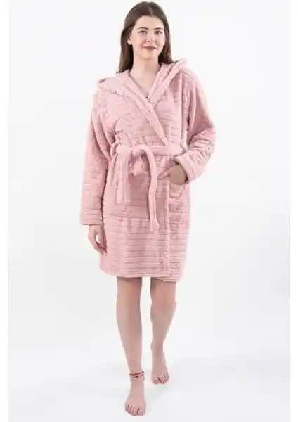 MaisonArt Comfy Kapşonlu Peluş Bornoz Kadınlar İçin Sıcak ve Şık Ev Giyim Seçeneği