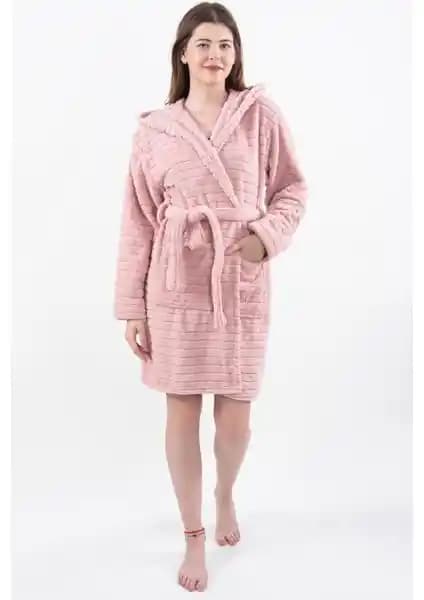 MaisonArt Comfy Kapşonlu Peluş Bornoz Kadınlar İçin Sıcak ve Şık Ev Giyim Seçeneği