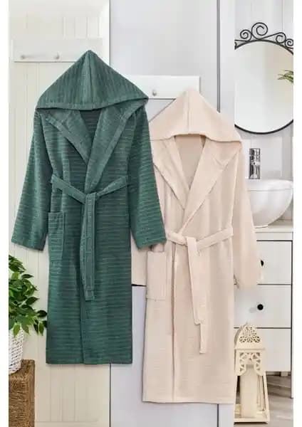 Modern Tasarımlı Pera 2'li Çift Bornoz Kapşonlu Seti Yüksek Konfor ve Şıklık Sunar