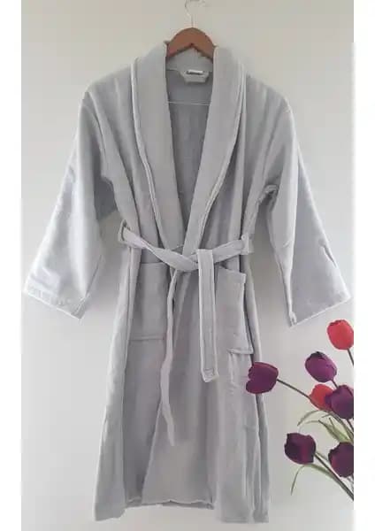 My Sweet Baby Kadife Çocuk Bornozu: Yumuşak ve Şık Tasarımıyla Banyo Sonrası Konfor