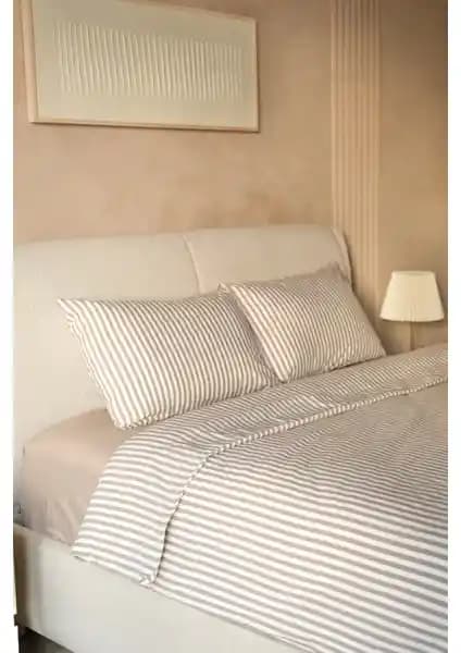 Needle Emily Çift Kişilik Çarşaflı Nevresim Takımı: Şıklık ve Konforun Buluşması