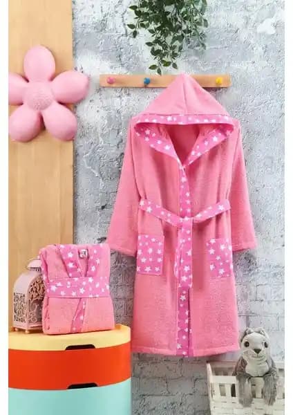 Oyalı Textile Çocuk Bornozu: Şık ve Rahat Tasarımıyla Çocuklar İçin İdeal Seçenek