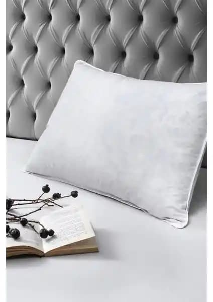 Özdilek Kaz Tüyü Yastık 50x70: Doğal ve Destekleyici Uyku Konforu Sunan Yatak Odası Ürünü