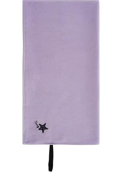 Özdilek Tarzy Nakışlı Plaj Havlusu: Şık ve Fonksiyonel Yaz Tatili Aksesuarı