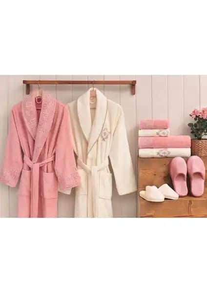 Özdilek Wedding Aile Bornoz Seti Pudra-Krem Şıklık ve Konfor Sunan Tasarım