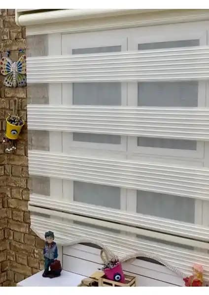 Perakende Geniş Plise Etek Dilimli Zebra Stor Güneşlik Perde - Modern ve Dayanıklı Tasarım