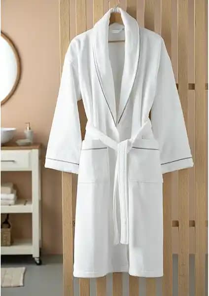 Premium Kadife Bornoz: Şıklık ve Konfor Sunan Lüks Pamuklu Bornoz Seçenekleri