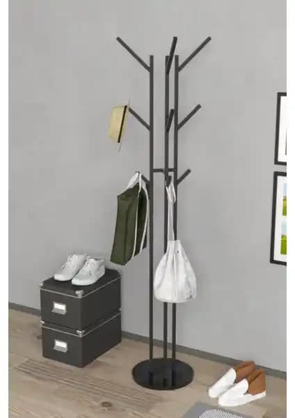 RetoDesign 9 Askılı Metal Elbise Askısı Modern ve Dayanıklı Tasarım Özellikleri