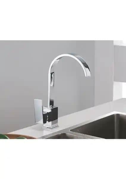 Sarıcı Mutfak Musluğu: Estetik ve Fonksiyonellik Sunan Modern Evye Bataryası