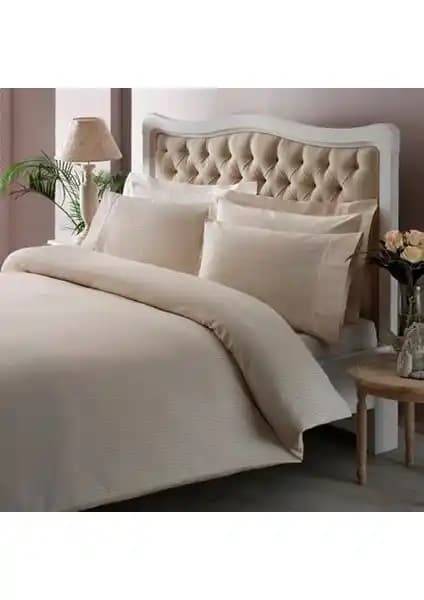 Taç Premium Basic Stripe Çift Kişilik Nevresim Takımı Krem Renk Şıklığı ve Konforu Bir Arada