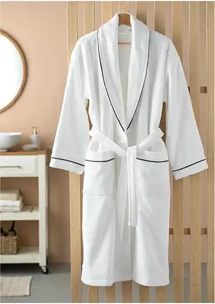 Türkçe Ev Konforu Premium Kadife Bornoz: Şıklık ve Konforun Birleştiği Lüks Tasarım