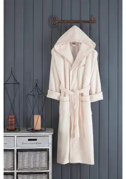 Varol Biyeli Kapşonlu Bambu Bornoz: Doğal ve Şık Tasarımla Konfor Sunan Hafif Ürün