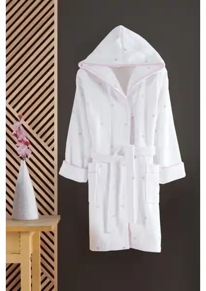 Varol Kalpli Nakışlı %100 Pamuk Love Serisi Bayan Bornoz Şıklık ve Konfor Sunar