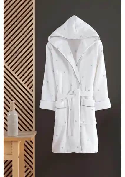 Varol Kalpli Nakışlı %100 Pamuk Love Serisi Bornoz Modern ve Şık Tasarım