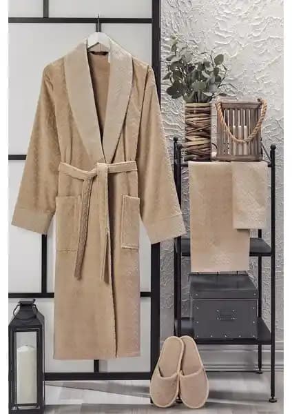 Vevien Home Ansaaj Kadife Jakarlı Bornoz Takımı Bej 4 Parça Şık ve Rahat Tasarım