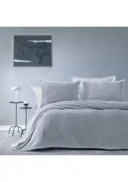 Yataş Dazel Çift Kişilik Battaniye ve Yatak Örtüsü Seti Modern Tasarım ve Dayanıklı Kumaş Özellikleri