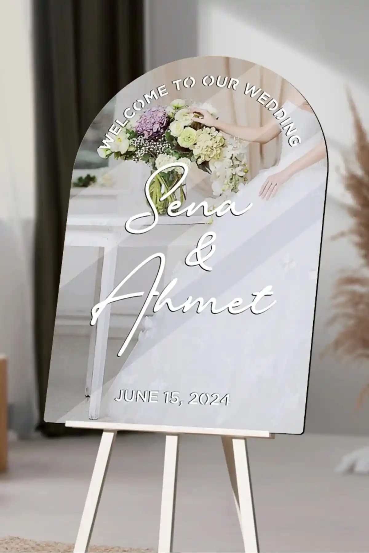 AHWART Lüks Gümüş Pleksi Aynalı Beyaz Yazılı Karşılama Panosu Düğün ve Nişan Organizasyonları İçin