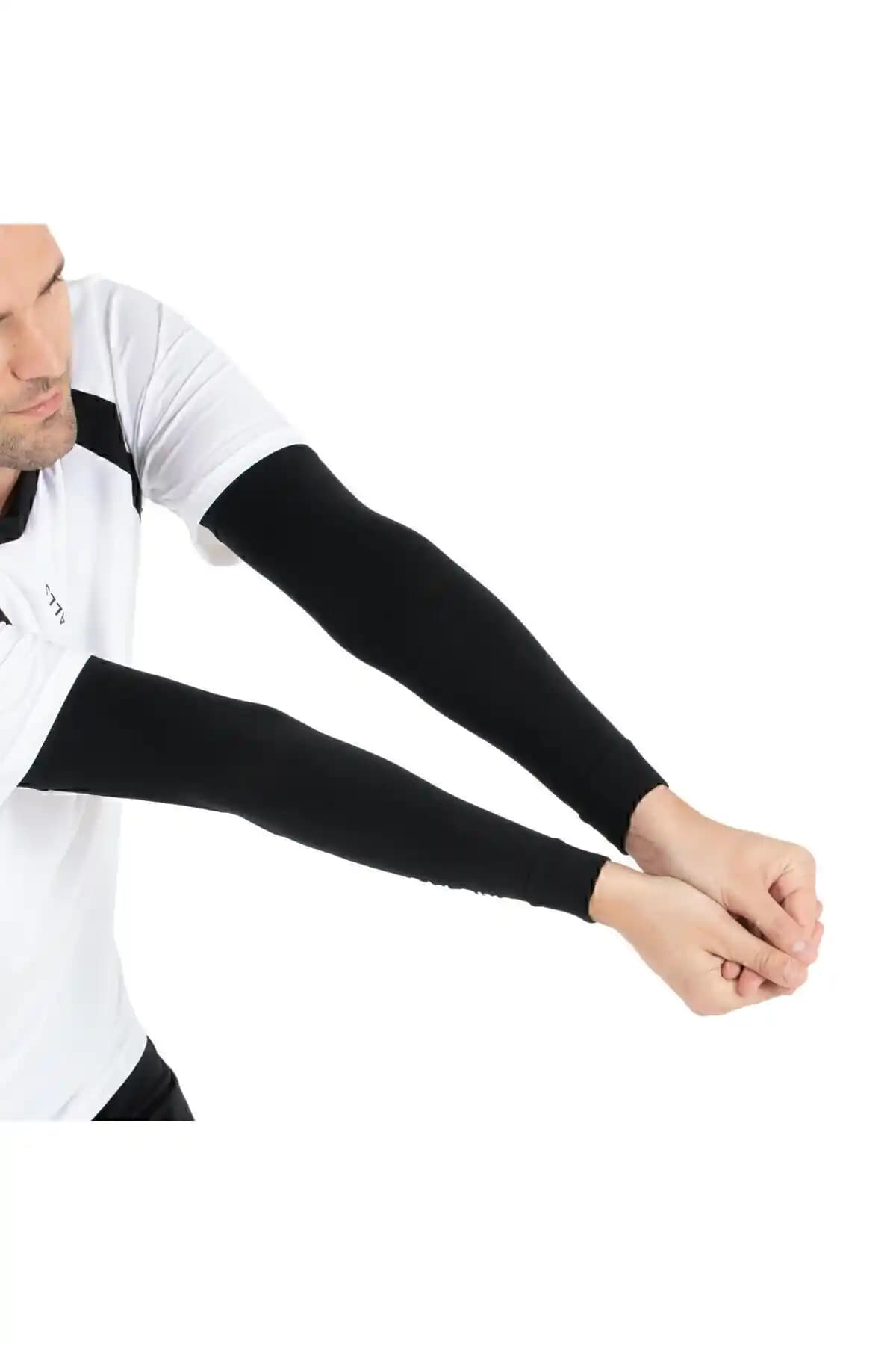 Decathlon Vap500 Siyah Voleybol Kolluğu Performans ve Koruma İçin Uygun Bir Seçenektir