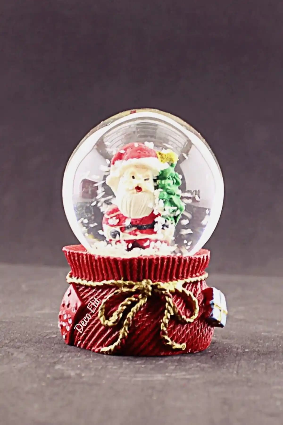 Deco Elit Yılbaşı Mini Kar Küresi Noel Baba ve Çam Ağacı Dekoratif Süs