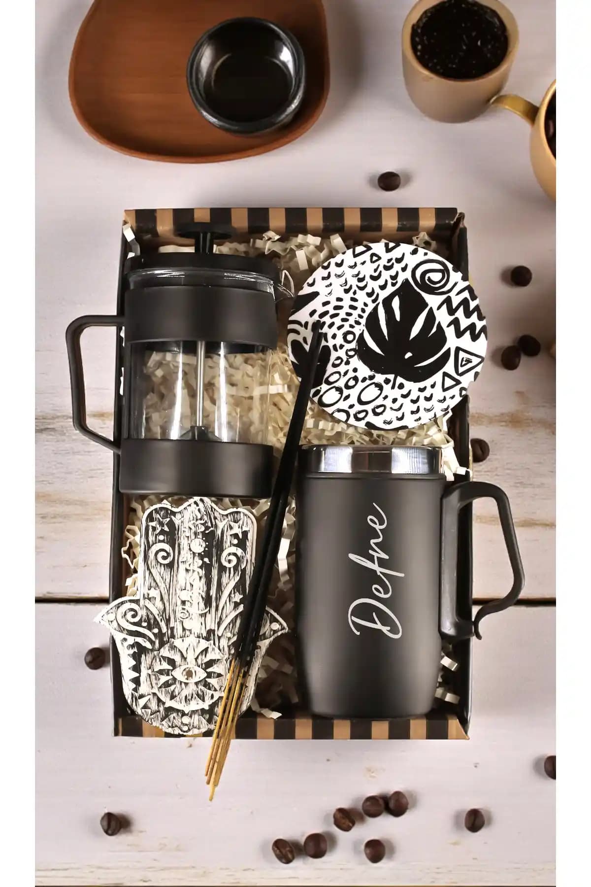 Gagga Kişiye Özel Çelik Bardak Termos ve Hediye Seti ile Şıklık ve Fonksiyonellik