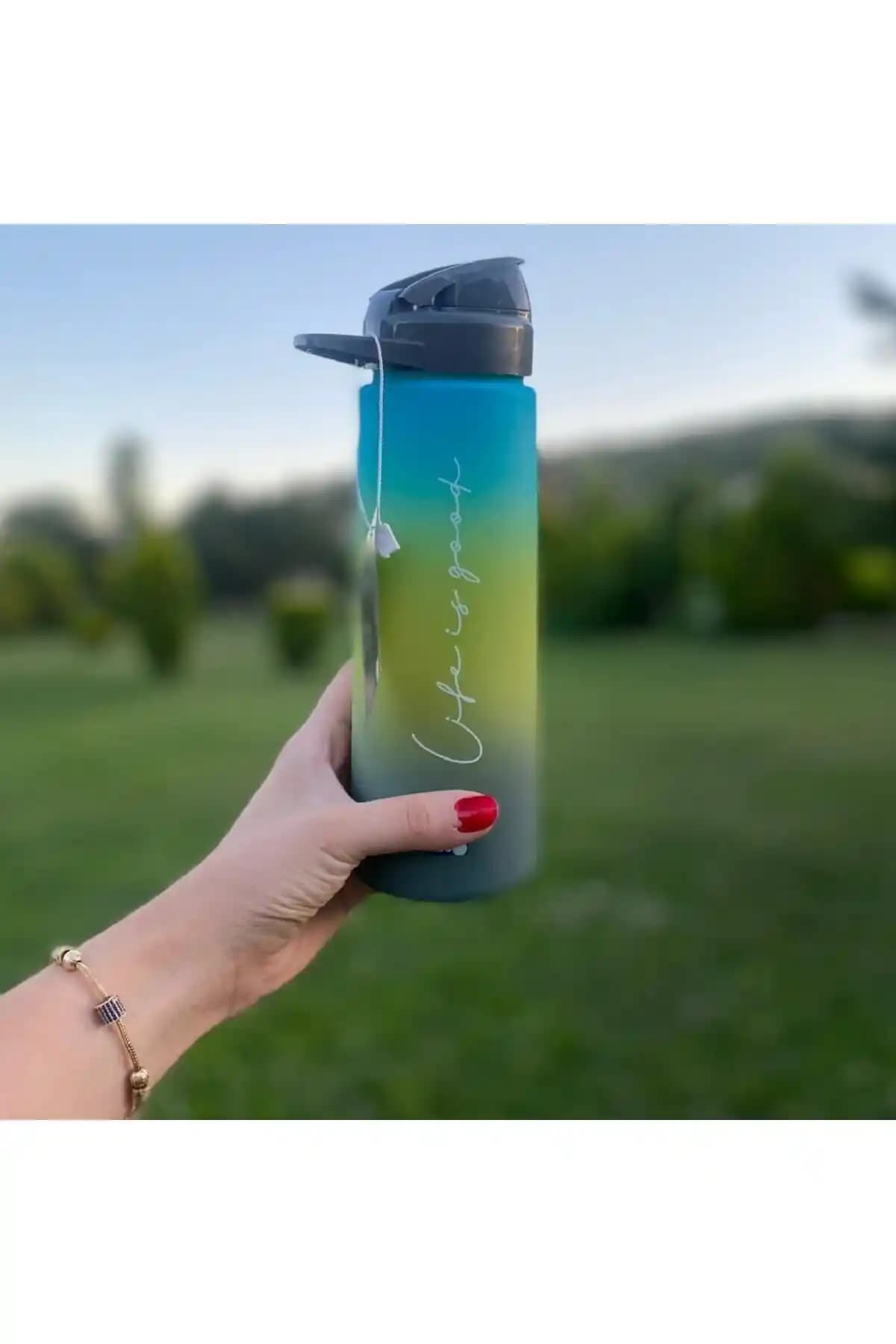 Gıpta Life Is Good Tritan Matara 730 ml dayanıklı ve şık içecek taşıma çözümü