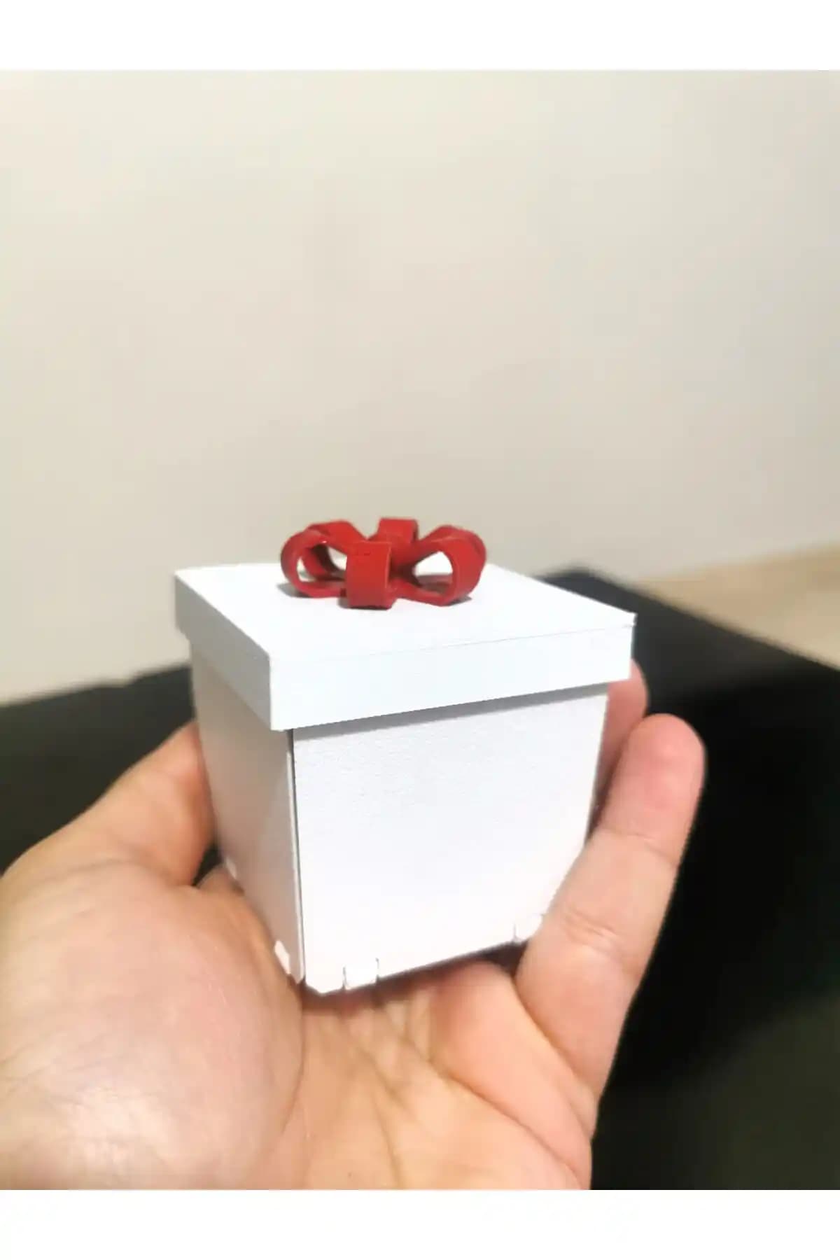 HobiHub Şaka Kutusu Süprizli: Eğlence Dolu ve Hareketli Sürprizlerle Dolu Ürün Tanıtımı