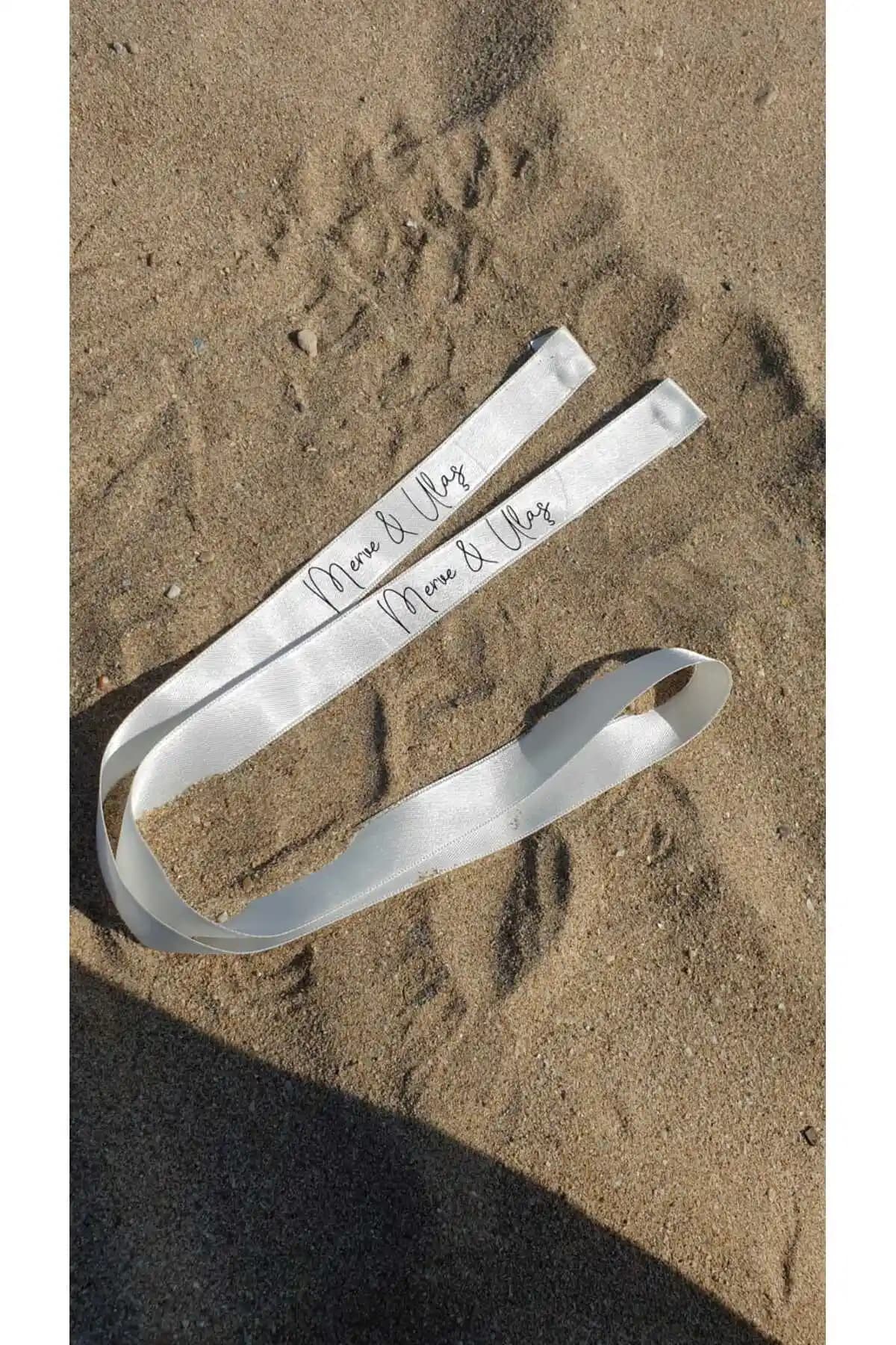 İsabella Accessories Nişan Kurdelesi: Kişiselleştirilebilir Şık ve Dayanıklı Düğün Aksesuarı