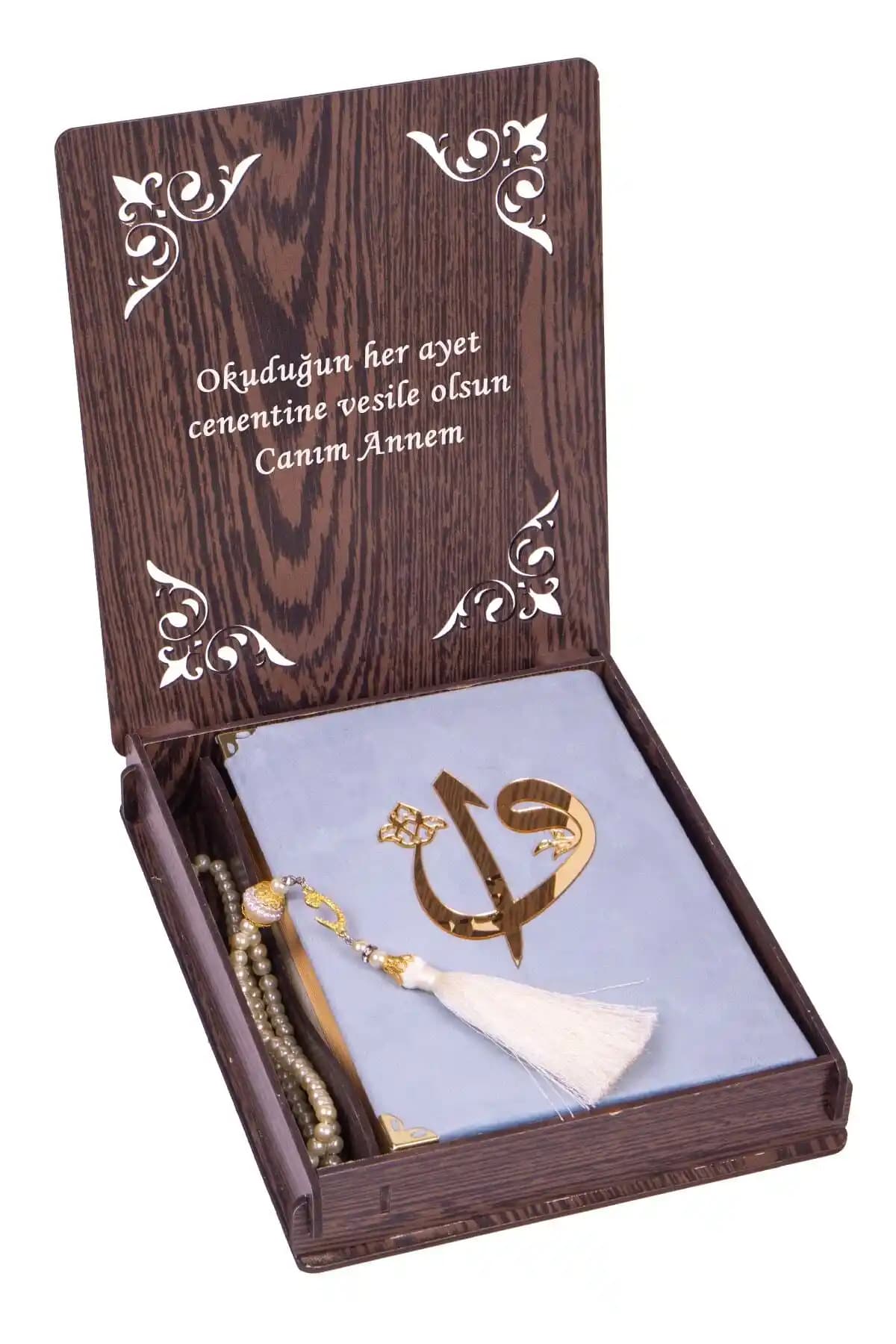 Manidar Hediye: Anneler İçin Kişiye Özel Altın Yalnızzlı Kur'an-ı Kerim Seti