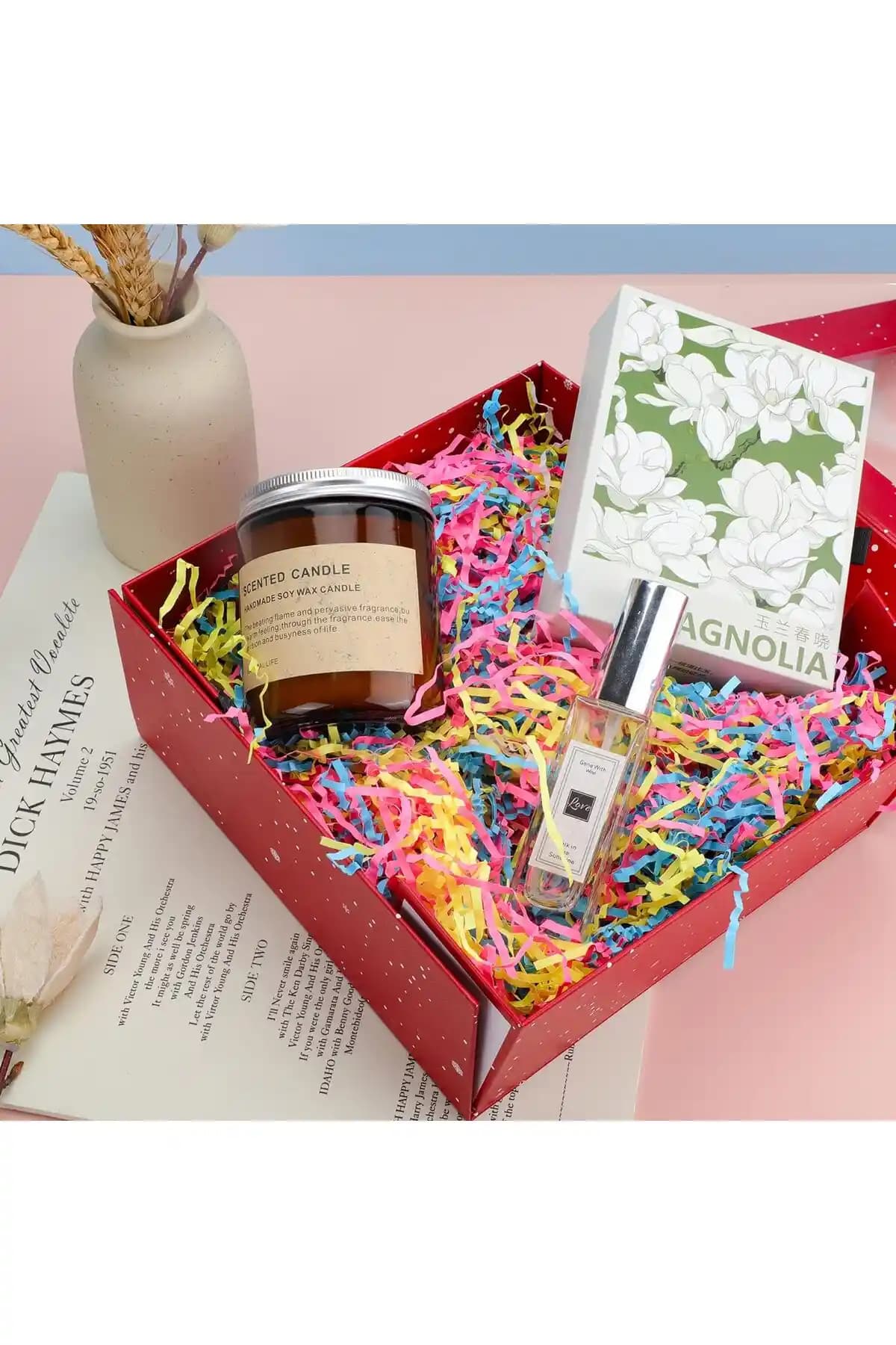 Renkli Kırpık Kağıt Dekoratif Süs Malzemesi Paketleme ve Hediye Sunumu İçin