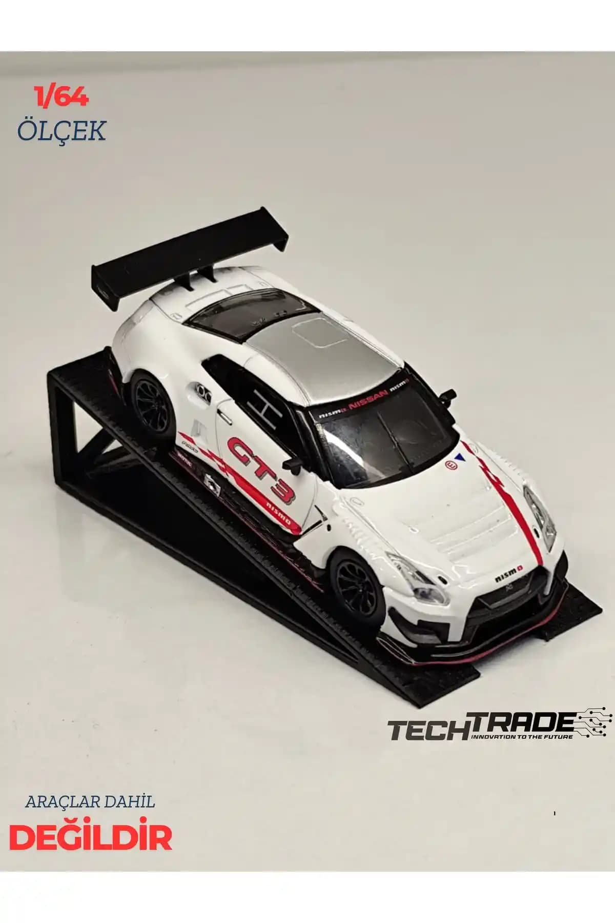 Tech Trade 1/64 Ölçek Sergileme Rampası Siyah Model Araçlar İçin Uygun ve Dayanıklı Çözüm