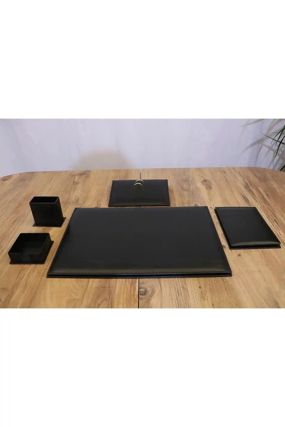 Zemtigo 5 Parça Siyah Deri Ofis Sümen Takımı Şıklık ve Dayanıklılık Sunar