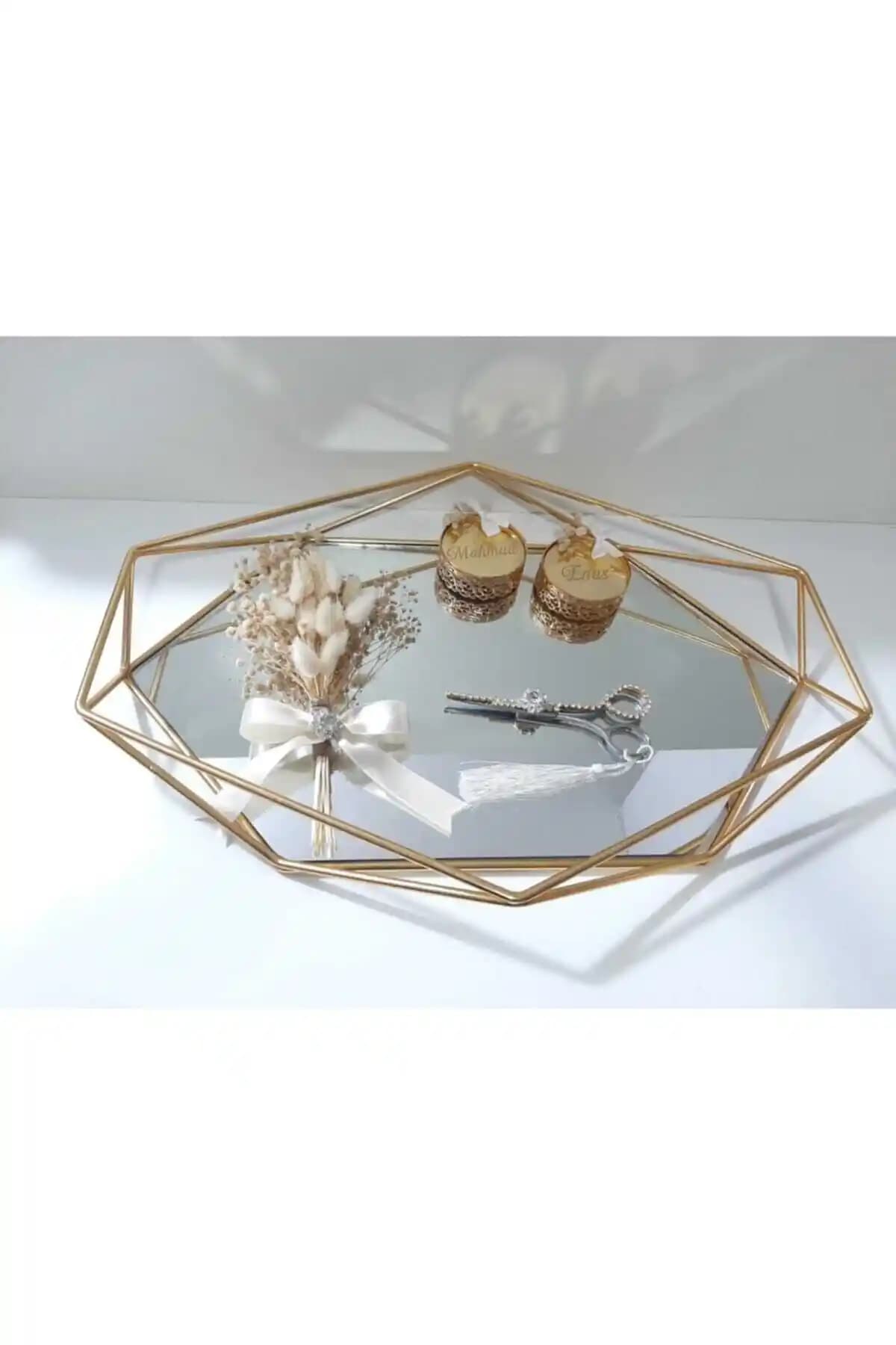 Aker Hediyelik ve Masalsı Concept Söz Nişan Tepsileri Karşılaştırması