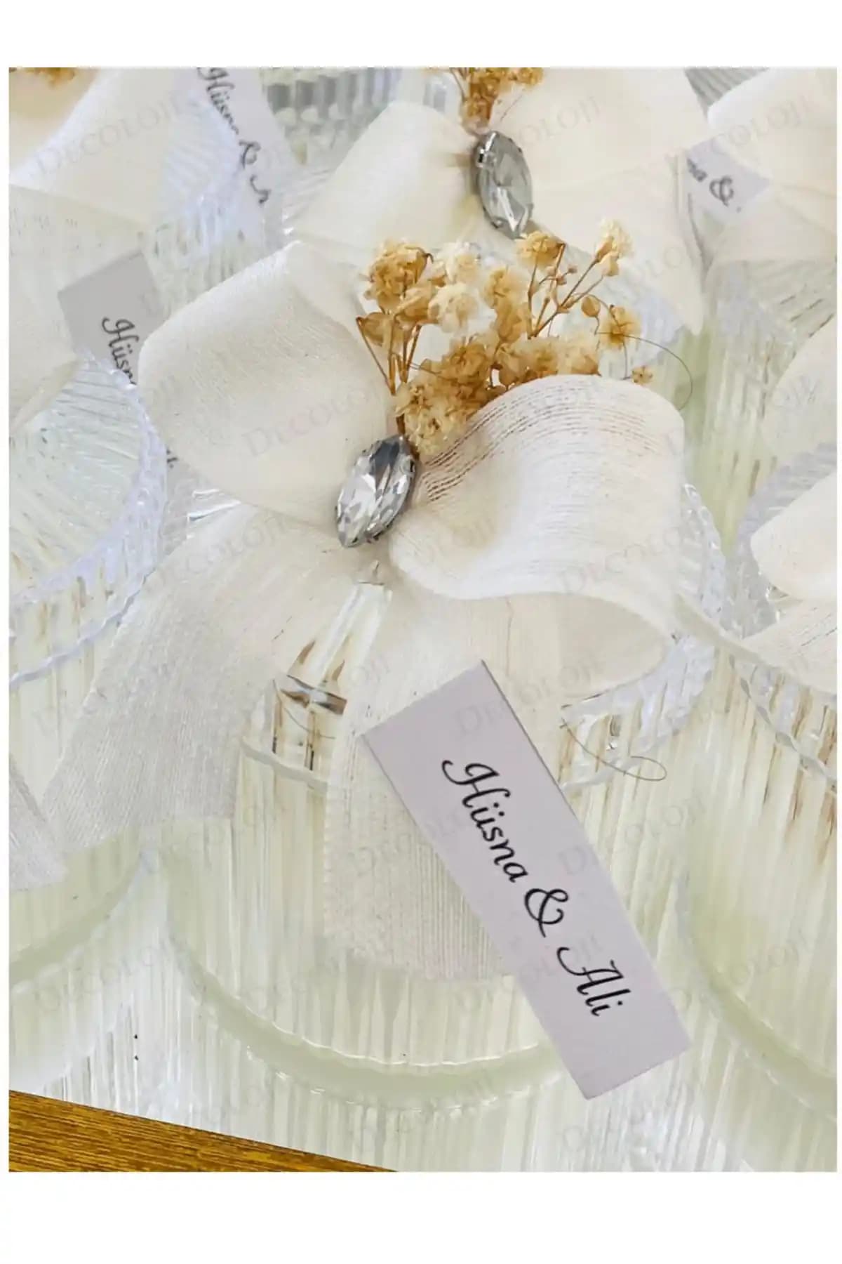 Decoloji Parlak Taşlı Mumler ile Özel Günleriniz İçin Şık ve Kişiselleştirilebilir Dekoratif Çözümler