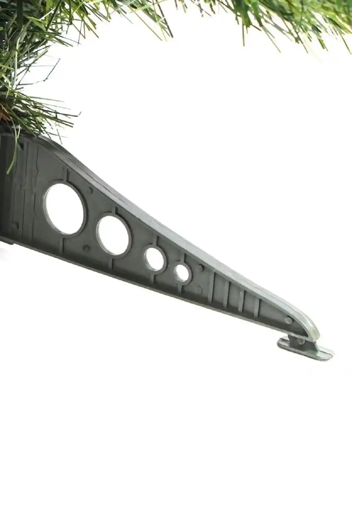 Happyland Yılbaşı Ağacı Ayağı: Fonksiyonellik ve Estetiğin Uyumuyla Dekorasyon Kolaylığı