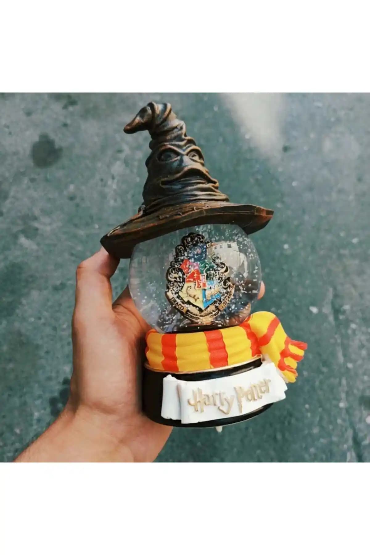 Harry Potter Temalı Kar Küresi Karşılaştırması: Seçmen Şapka ve Hogwarts Figürlü Modeller