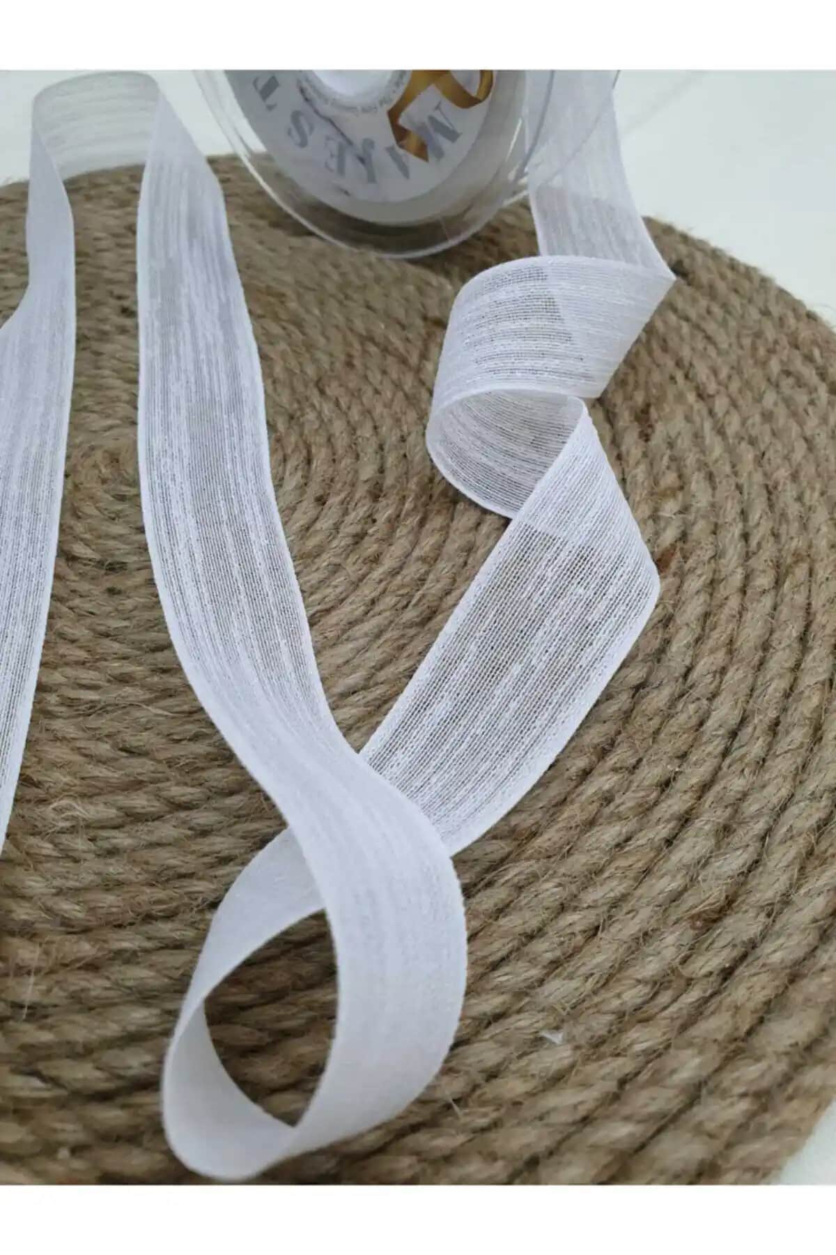 Keten ve Saten Kurdele Karşılaştırması: Kullanım Alanları ve Özellikler