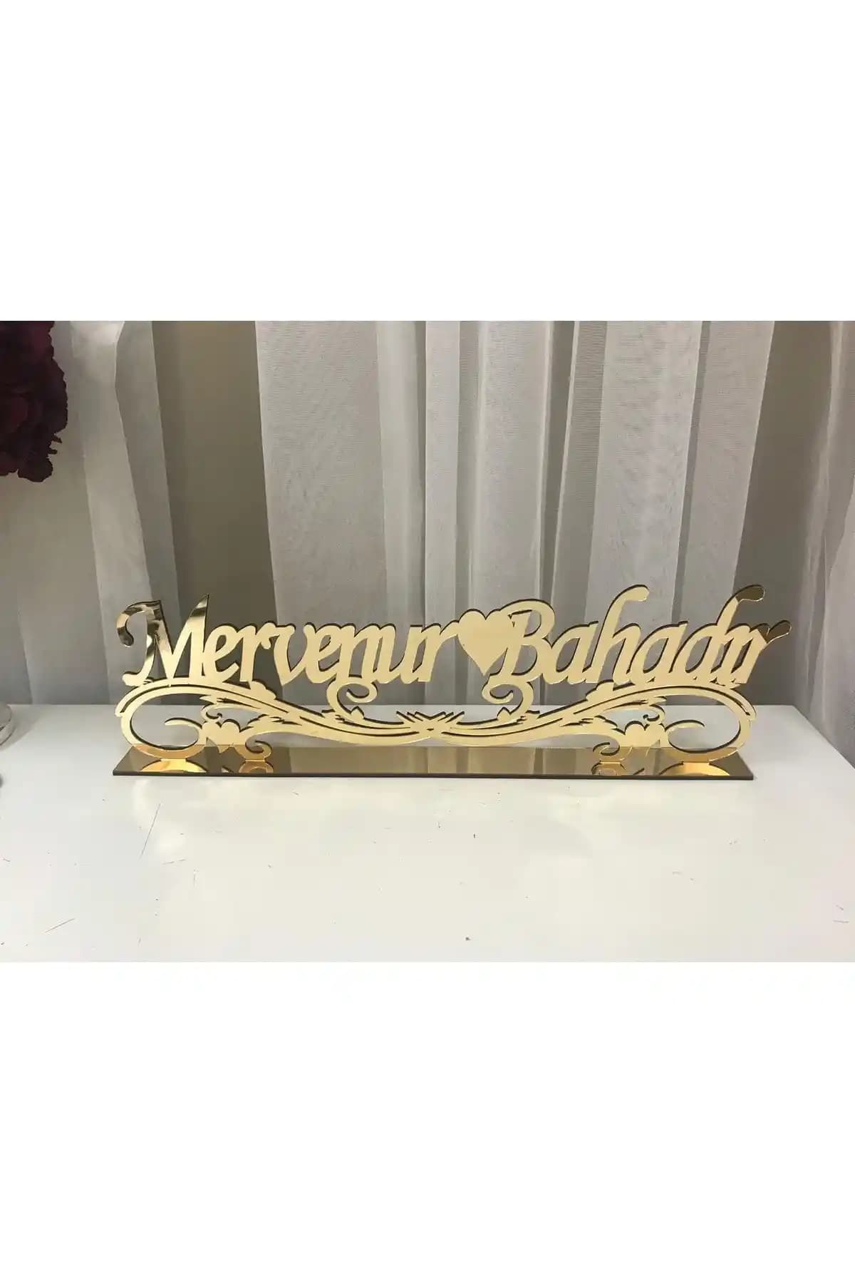 Mitra Dekor Masaüstü Pleksi İsimlik Söz Nişan Hediyesi ve Masa Dekoru Seçenekleri