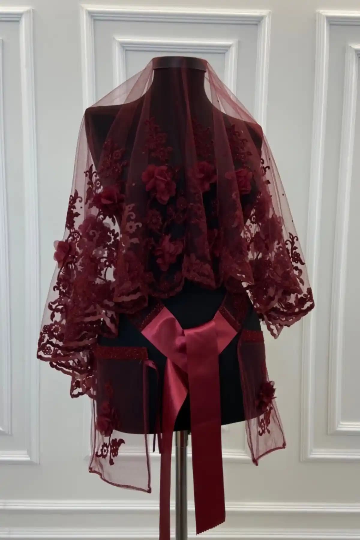 ZEYMERADE Üç Boyutlu Lüks Kına Örtüsü ve Gelin Duvak Seti: Estetik ve Kalite Bir Arada