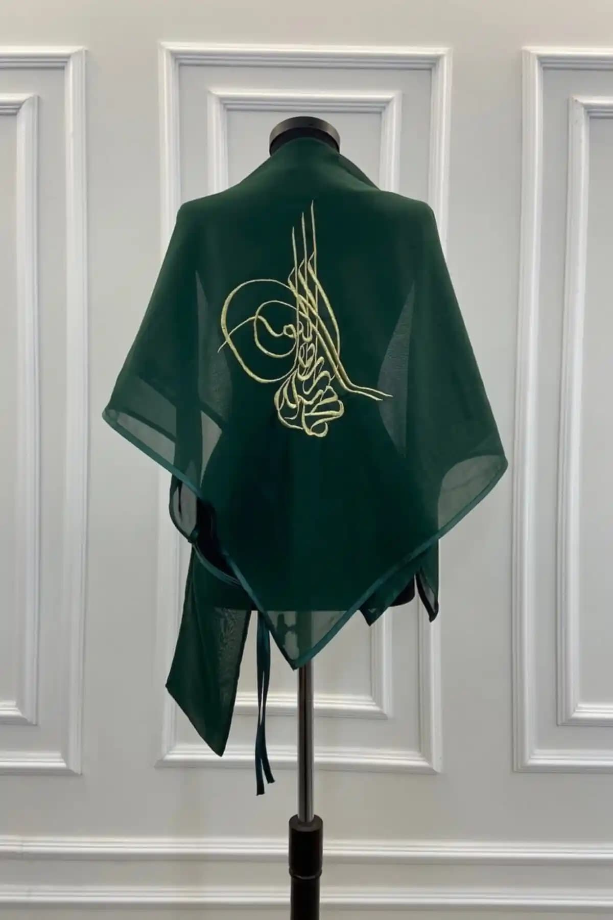 ZEYMERADE Yeşil Şifon Damat Omuz Örtüsü Düğün ve Özel Etkinlikler İçin Zarif Aksesuar