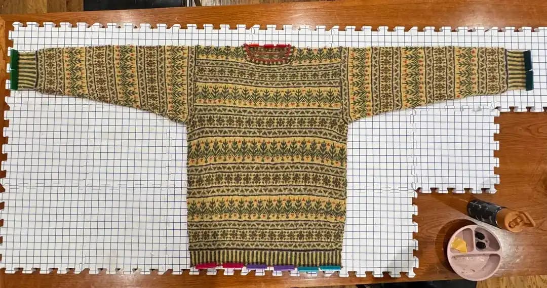 6 Yıllık Emekle Tamamlanan Noel Temalı Örgü Kazak ve Teknik Detayları