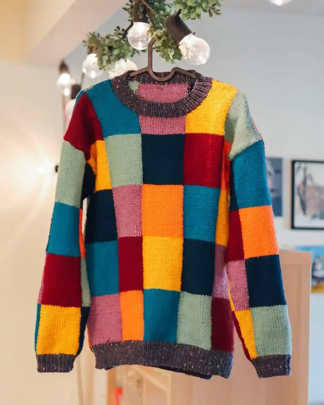 Dikişli Kazak Örme Süreci ve Renk Seçiminin Teknik ve Estetik Önemi