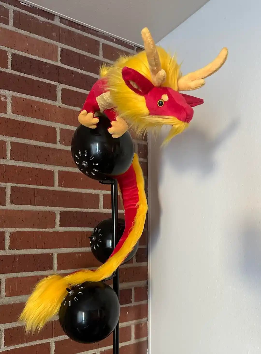 El Dikişi ile Minky Kumaşlı Ejderha Peluş Oyuncak Yapımı ve Malzeme Seçimi