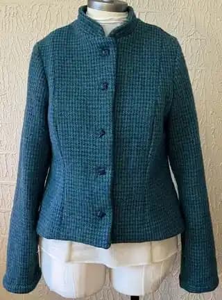 El Dokuması Ceket Üretimi: Rigid Heddle Tezgahı ve Fulleme Teknikleriyle Kaliteli Yün Kumaş