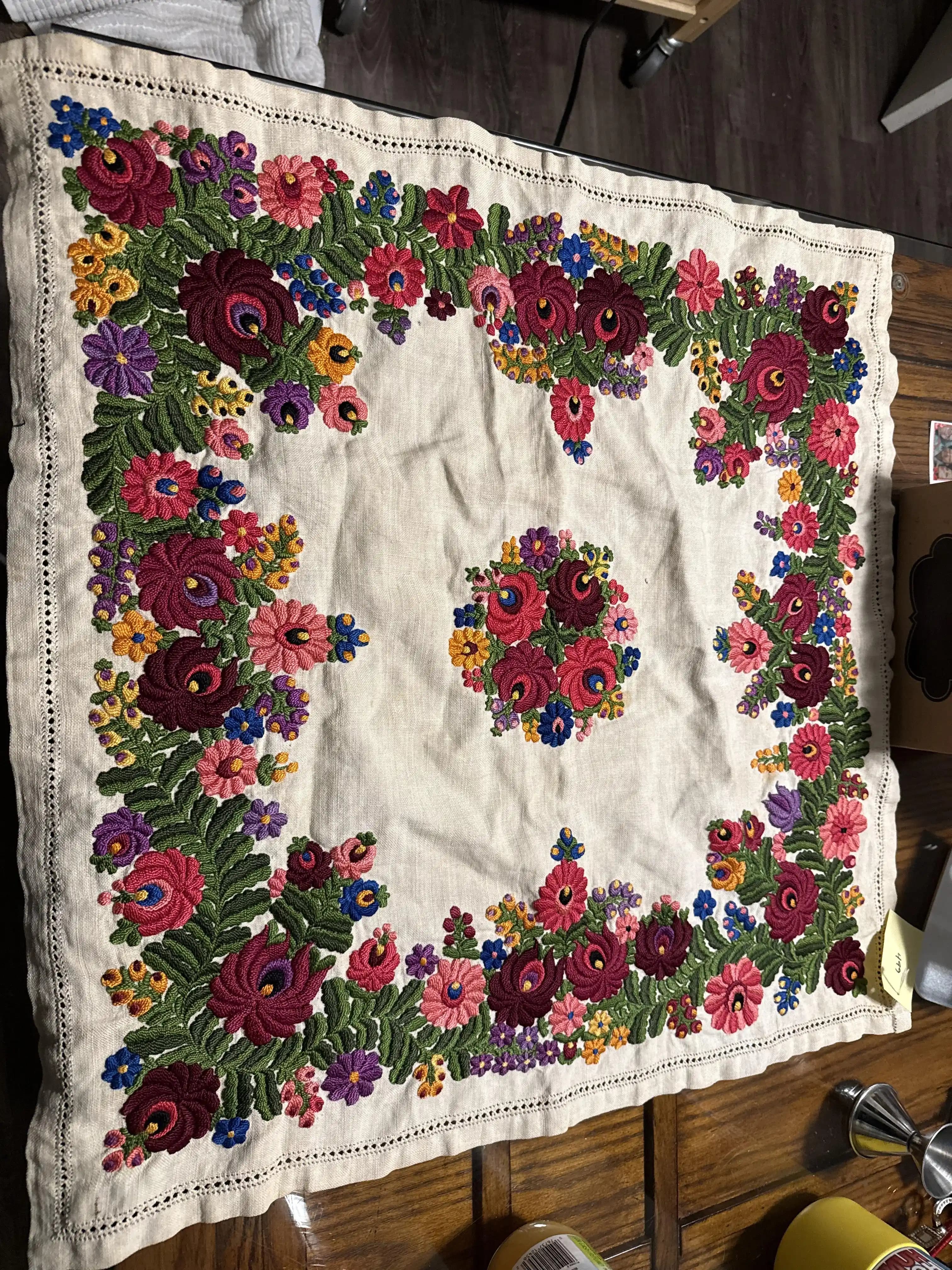 Küçük Nakışlı Kumaşların Korunması ve Değerlendirilmesi İçin Pratik Yöntemler