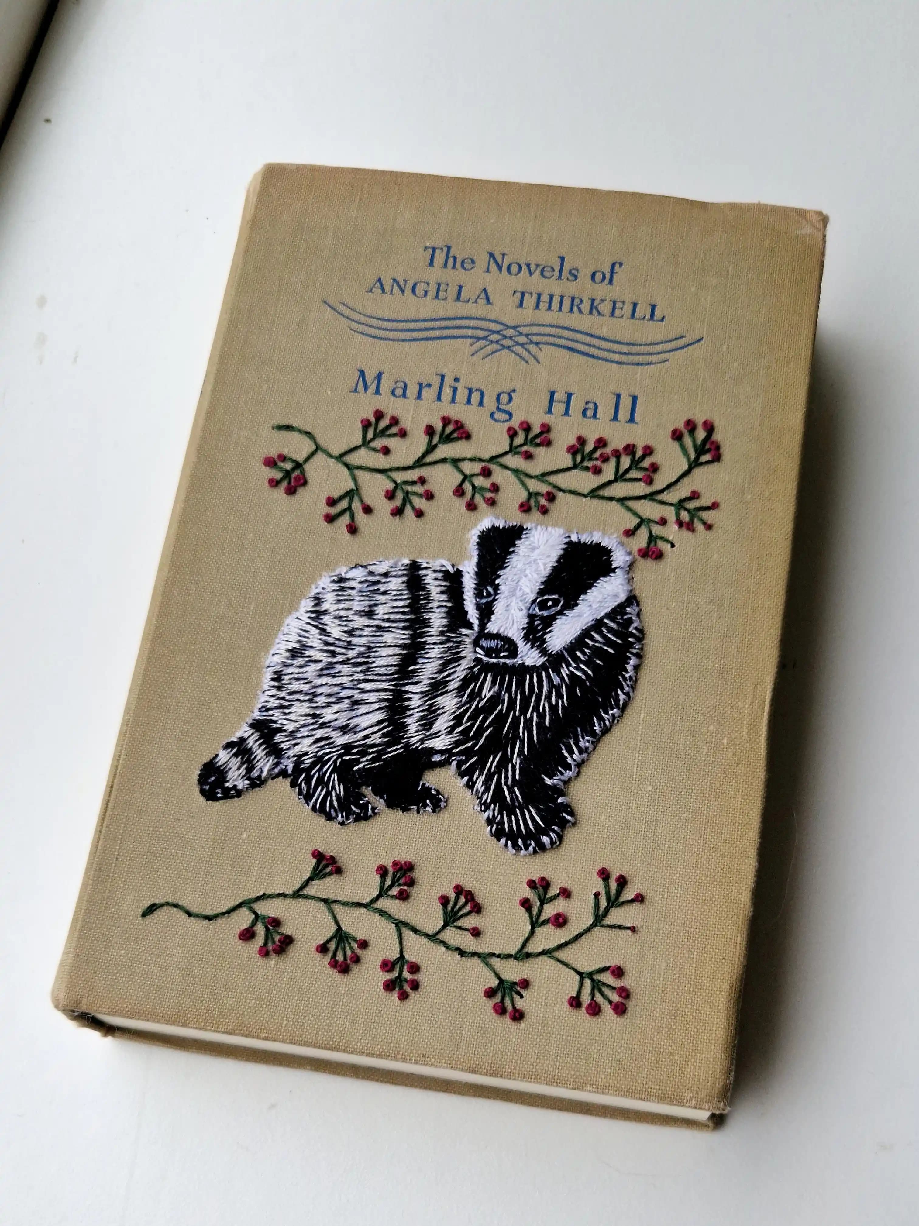 Nakış İşlemeli Sert Kapaklı Defterler ve Kitap Ciltleme Sanatının Teknik Detayları