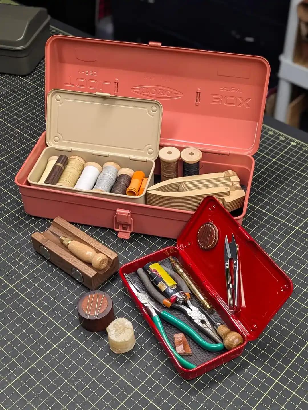 El Dikişi Seyahat Kiti: Hafta Sonu Tatilleri İçin Pratik ve Düzenli Çözümler