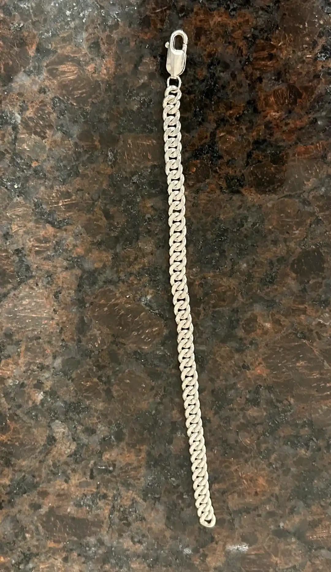 İlk Zincir Tasarımı: Takı Yapımında Teknikler, Zorluklar ve Öğrenme Süreci