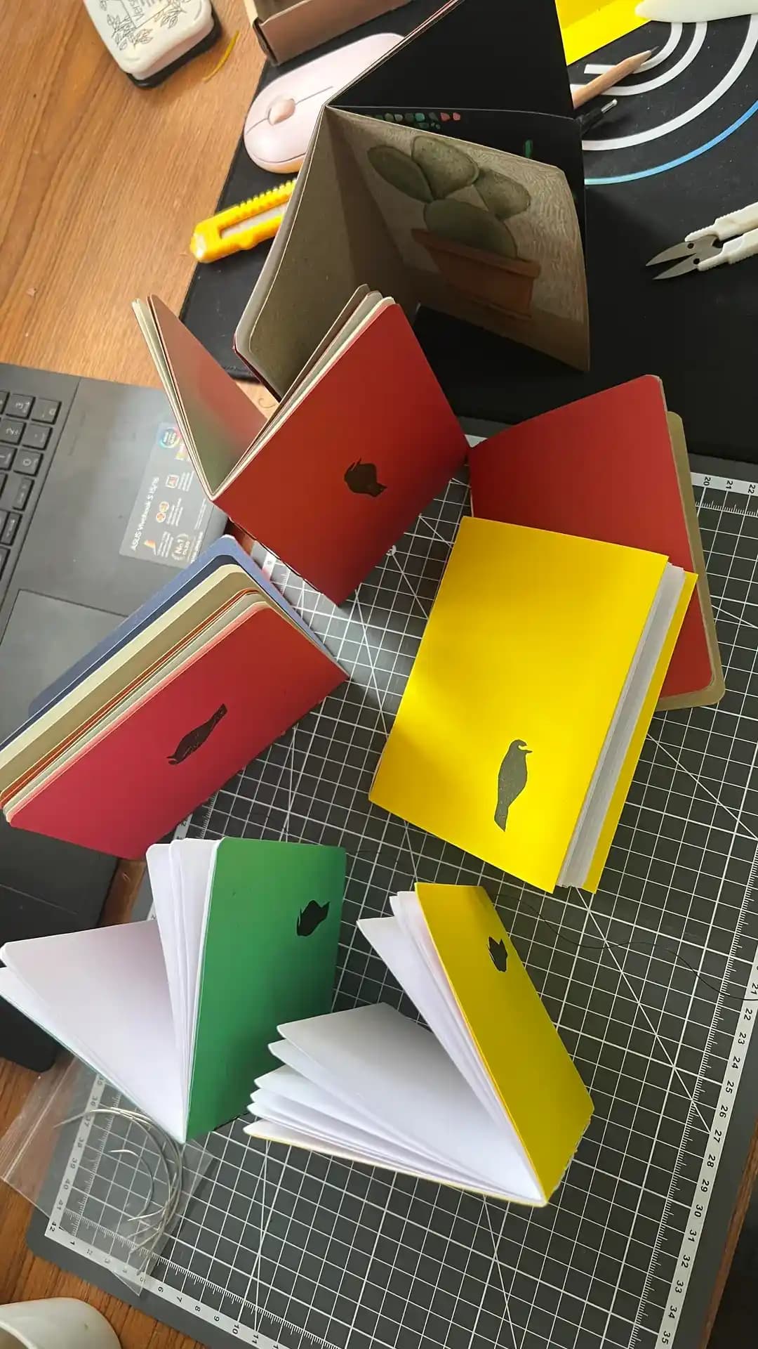 Kitap Ciltleme Sanatına Giriş: Teknikler, Deneyimler ve Kültürel Farklılıklar